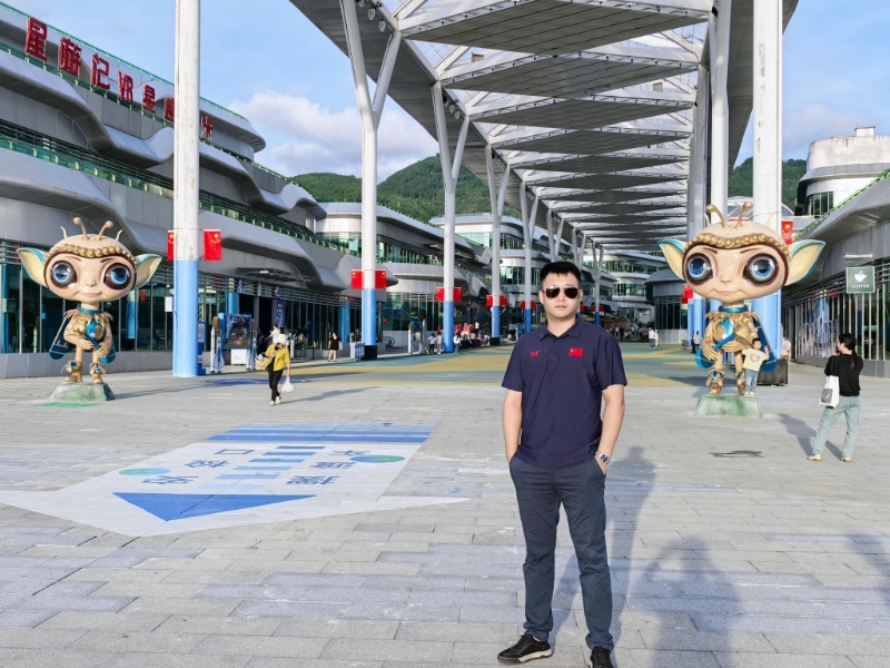 Mr王的第一张照片--钦州王婆说媒